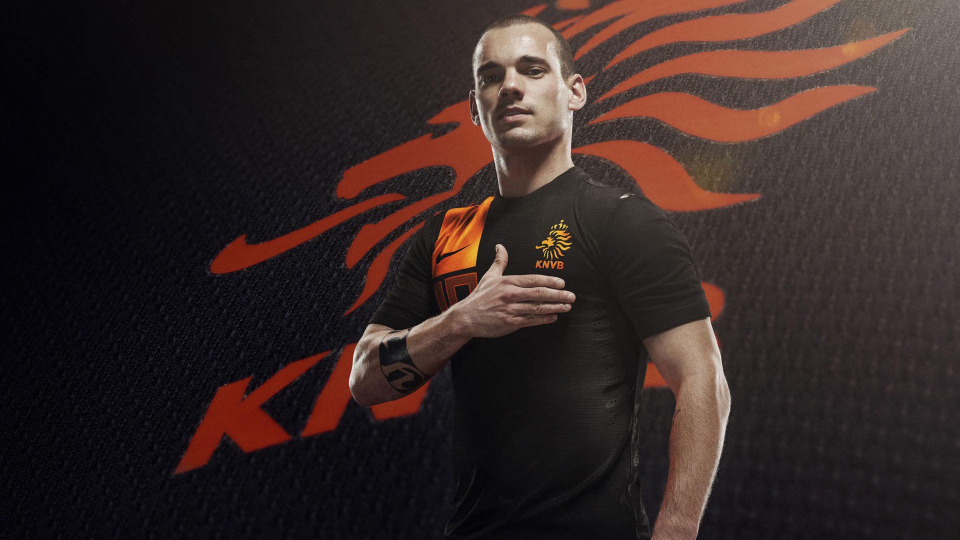 国际铁人三项赛事挑战运动员综合能力，国际铁人三项标志